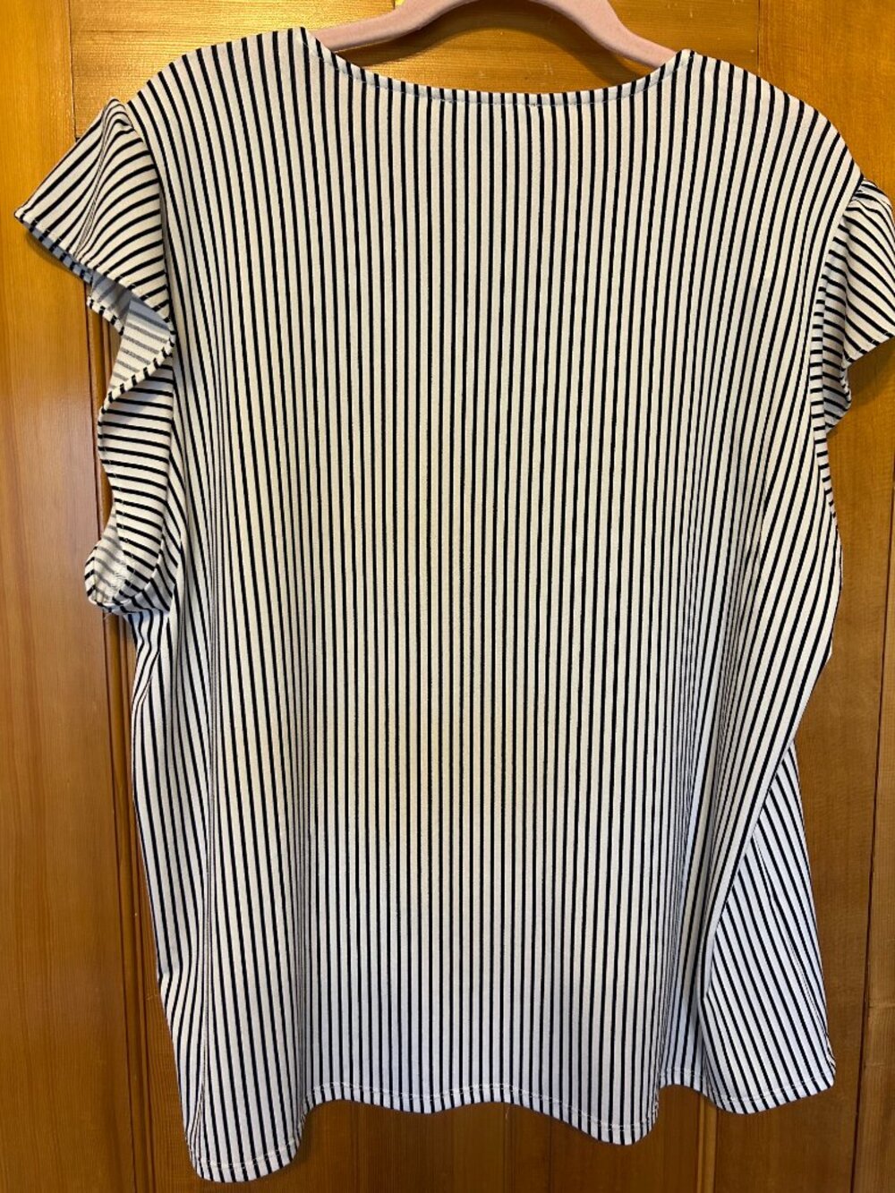Adrianna Papell short sleeved top, black/white striped - SZ XL - Picture 3 of 3